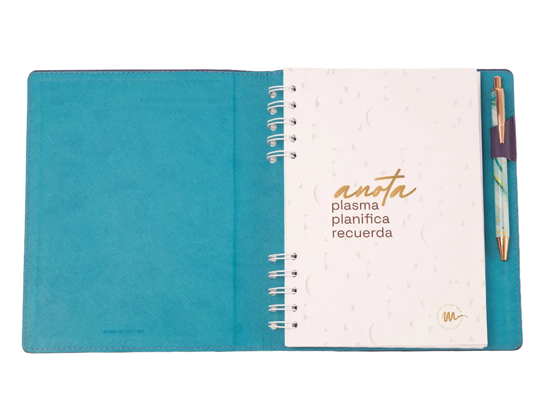 Cuaderno-textura-y-relieve-morado-2